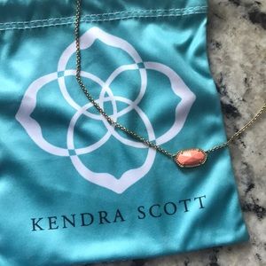 Kendra Scott necklace